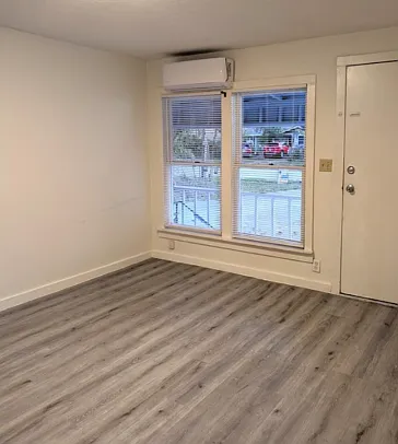 214 W Marion St #1 — Photo 5