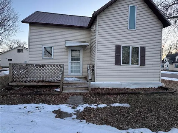 491 3rd Ave SE, Wells, MN 56097