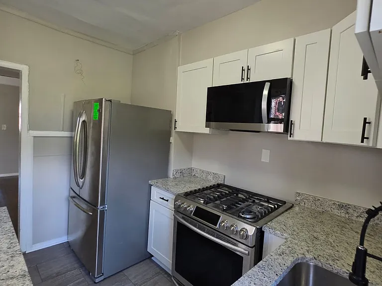 1418 N Dukeland St — Photo 10