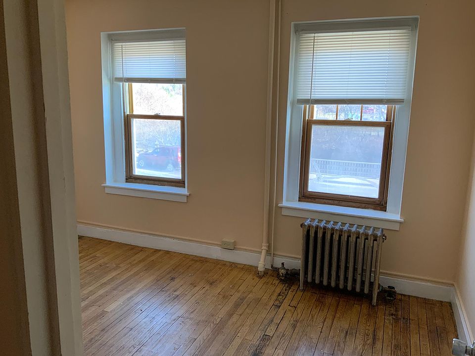 2nd image of 57 Broad St #1