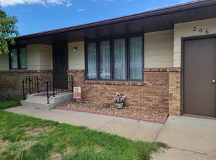 206 E 17th Ave, Schuyler, NE 68661