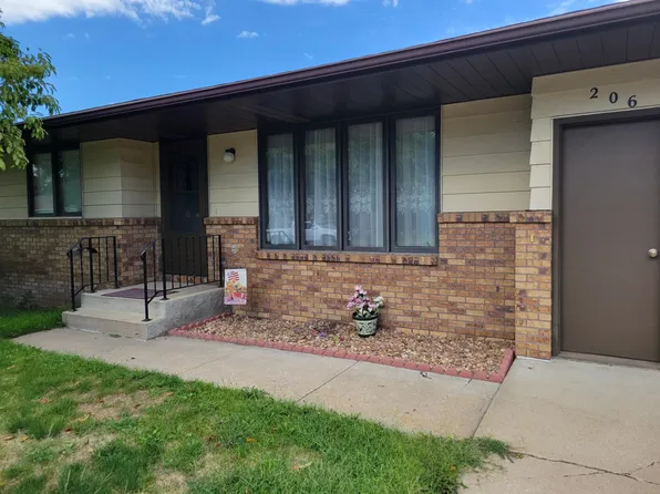 206 E 17th Ave, Schuyler, NE 68661