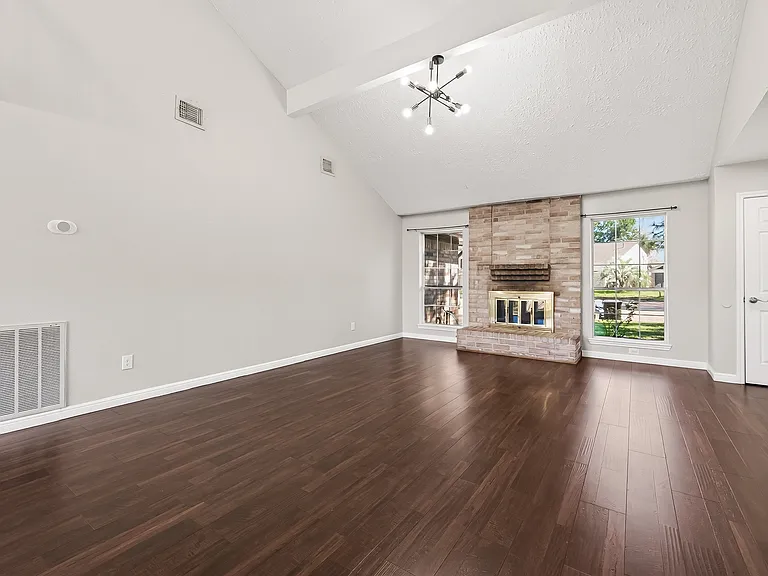 1507 Windys Way — Photo 5
