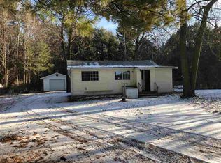 9854 White Lake Rd, Suring, WI 54174