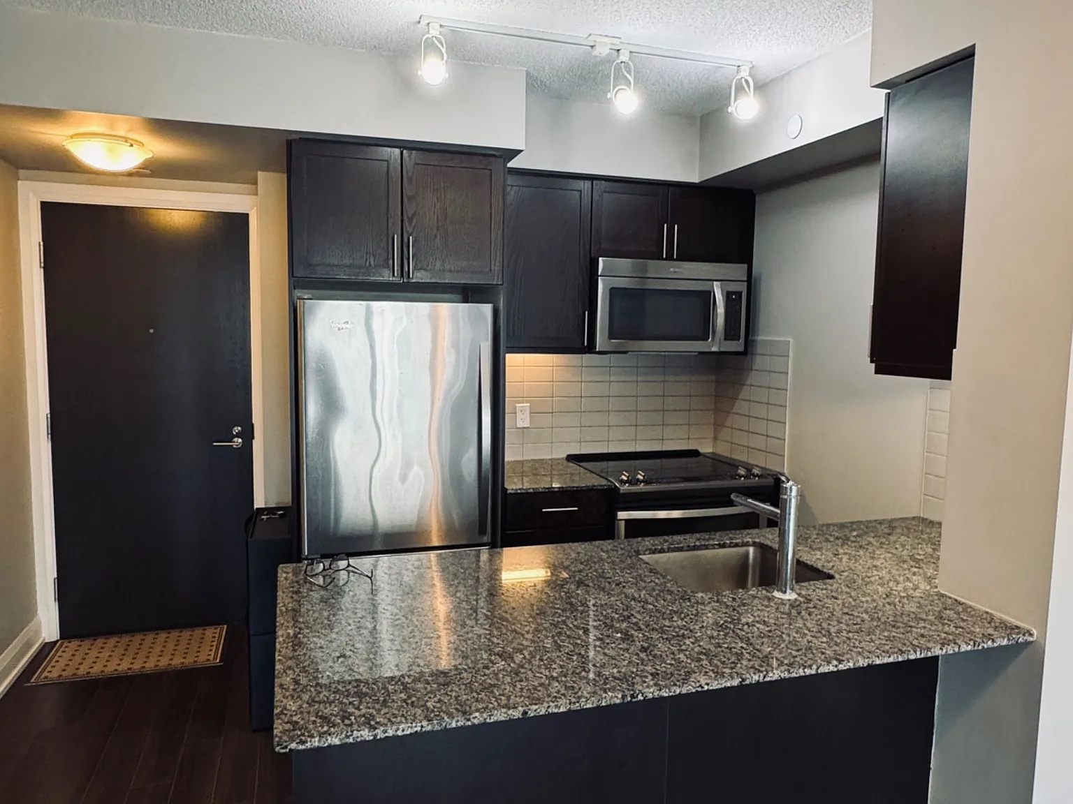 1 bed, $2,200 — Photo 3