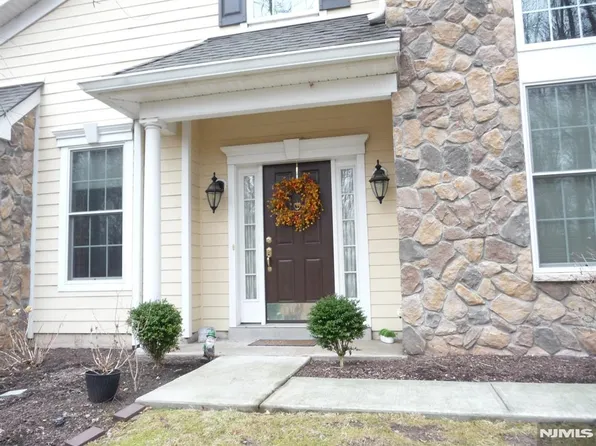 37 Hopkins Ct #37, Parsippany, NJ 07054