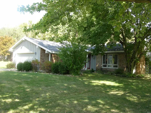 213 N Miller Manor Ct, Monticello, IN 47960