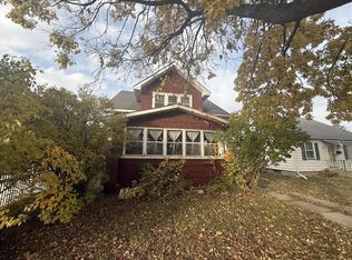 2220 75th St, Kenosha, WI 53143