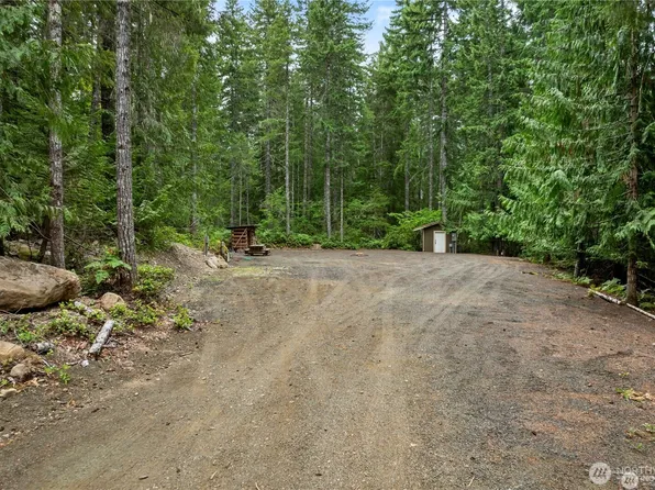 1341 N Potlatch Drive, Hoodsport, WA 98548