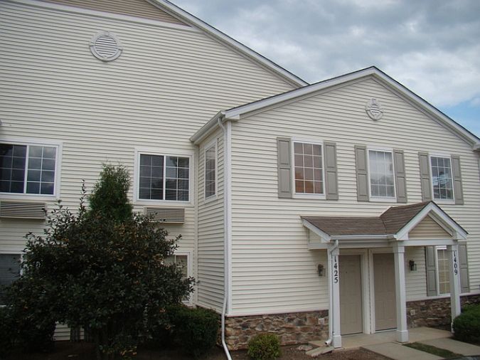1st image of 1425 Silverstone Dr