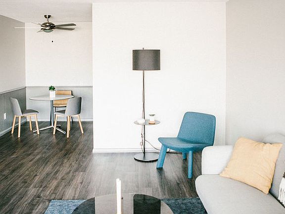 5th image of 5233 W 82nd St APT 112