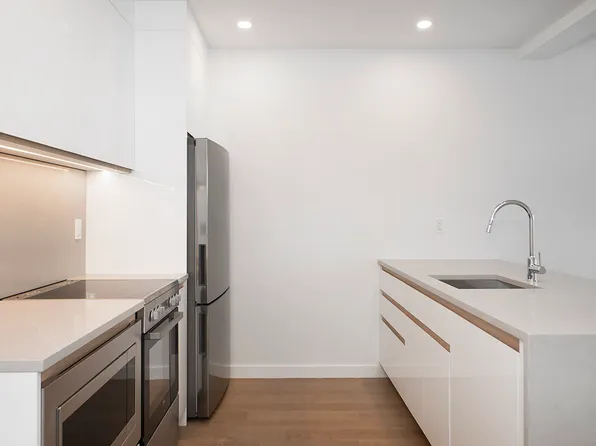 99 Fleet Place image 3 of 38