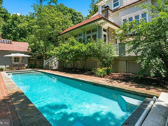 4th image of 5 Chevy Chase Cir
