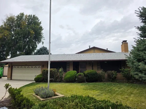 6682 S Hollow Dale Dr, Salt Lake City, UT 84121
