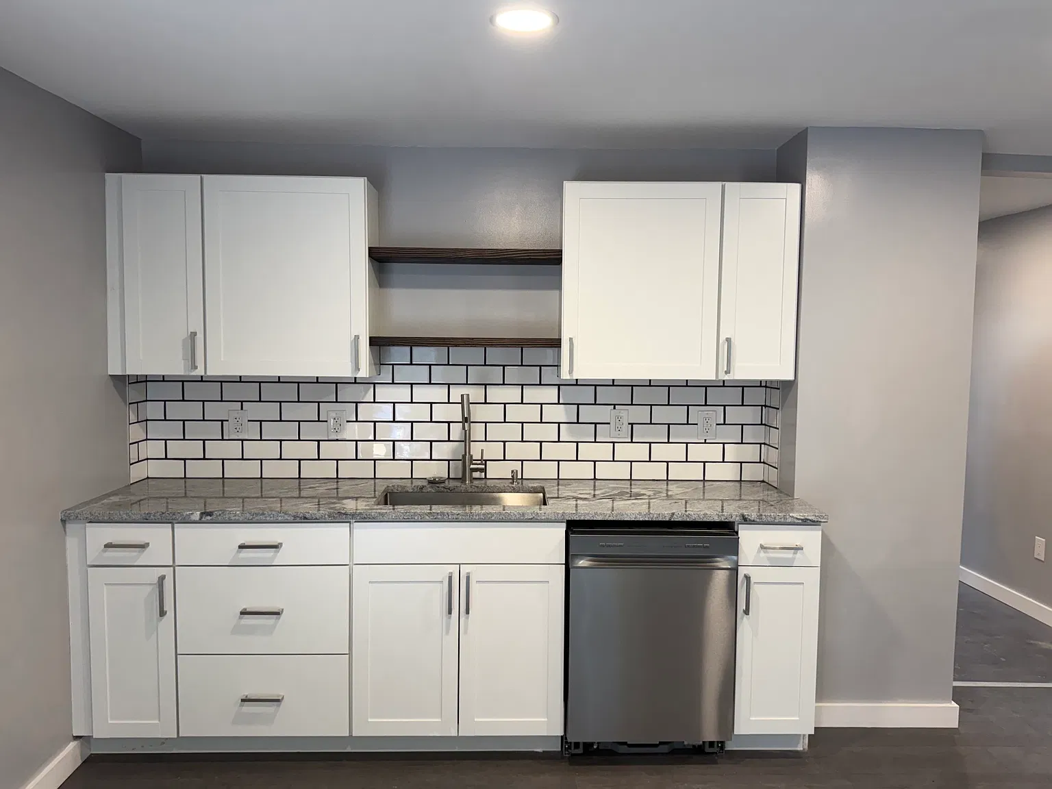 3 bed, 850 sqft, $2,275 — Photo 3