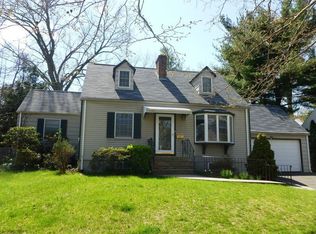 117 Henshaw Ave, Springfield, NJ 07081