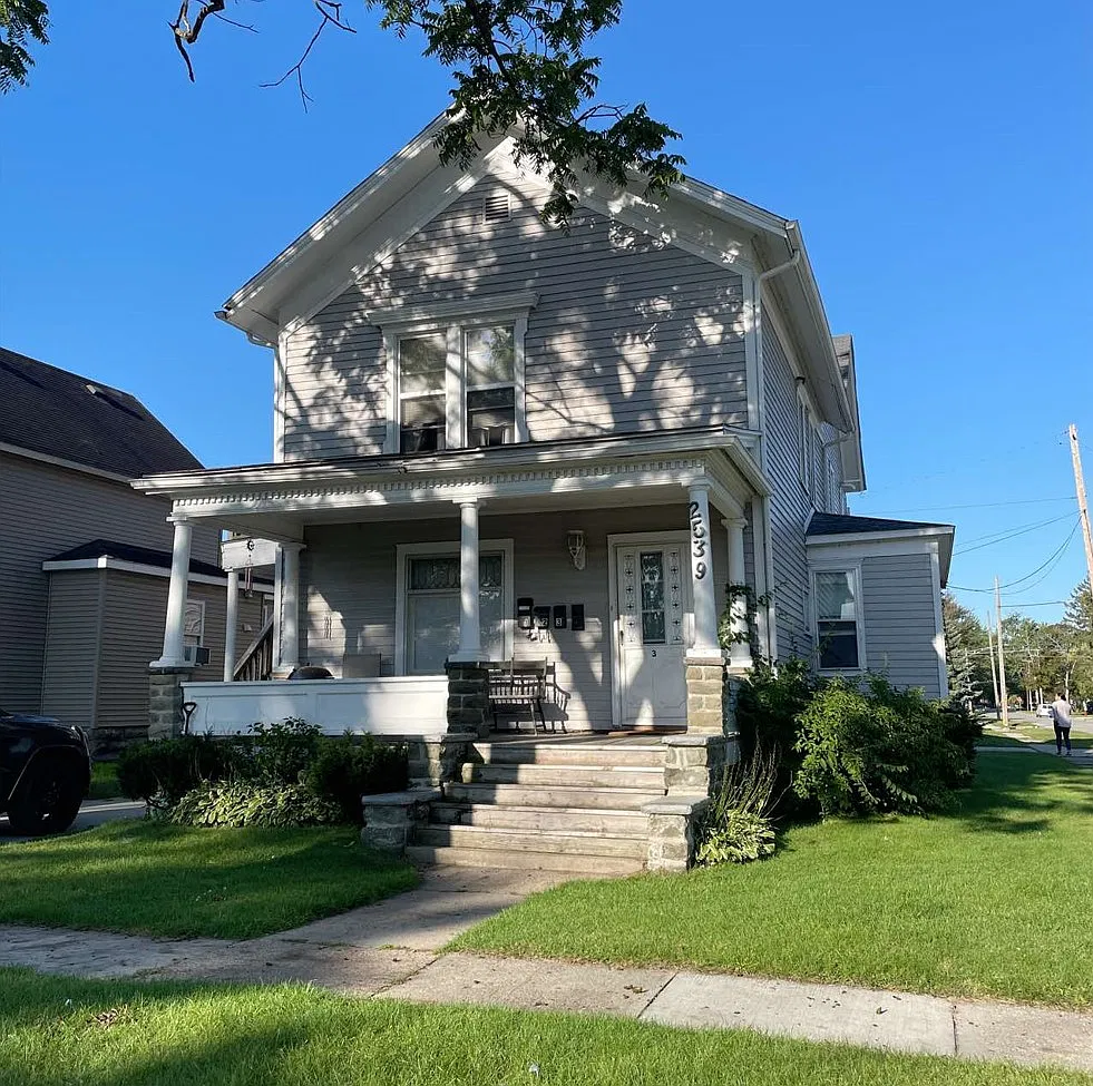 2539 Cherry Street - 4 — Photo 1