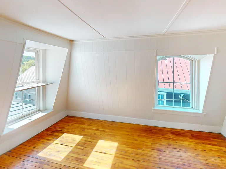 91 Hanover St #5 — Photo 6