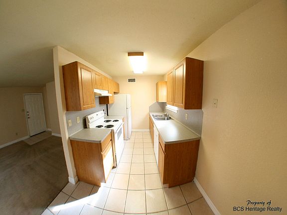5th image of 4302 Boyett St #4302A