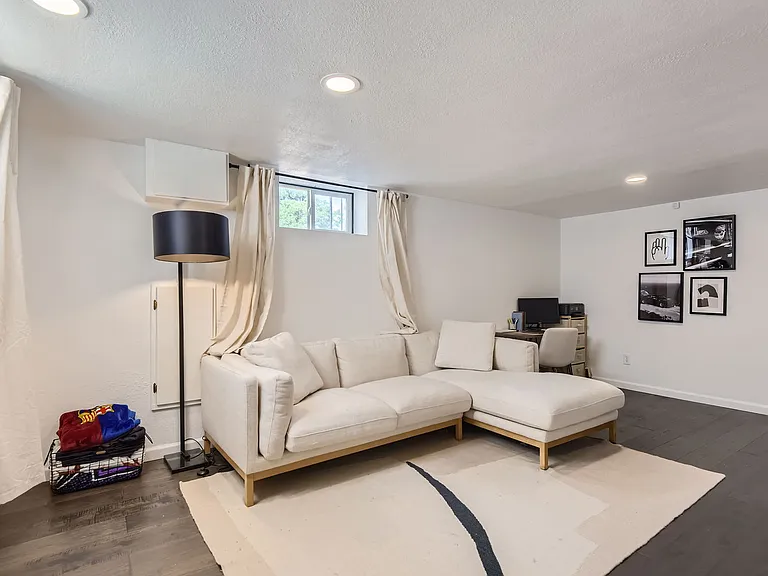 3950 S Grant St — Photo 19