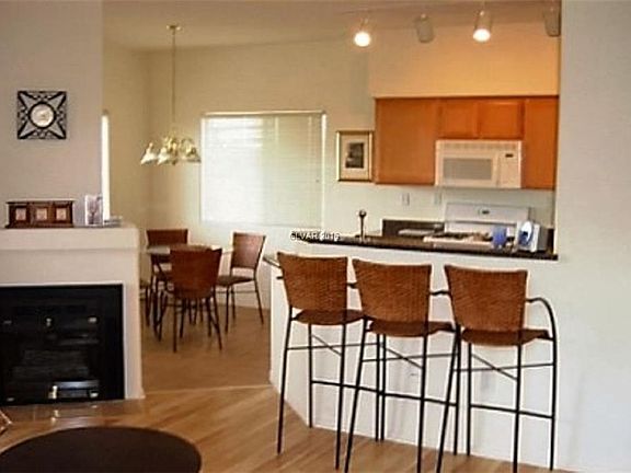 3rd image of 1050 E Cactus Ave Unit 2084