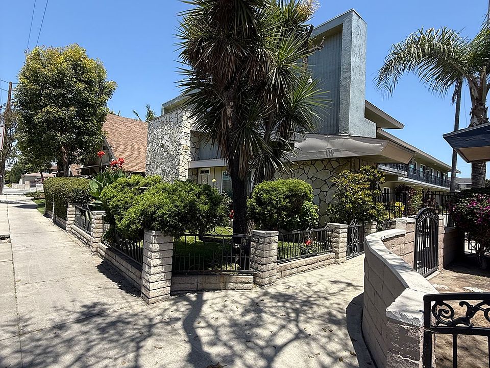 1st image of 11614 Bellflower Blvd
