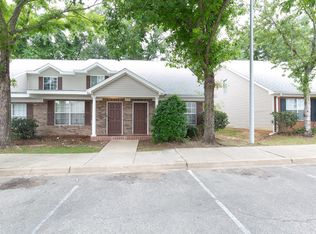 2738 W Tharpe St APT 906, Tallahassee, FL 32303