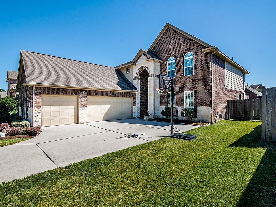 1st image of 6122 Aspen Pass Dr