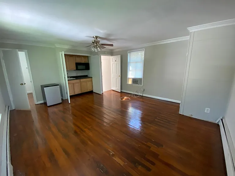 7 S Calhoun St #2 — Photo 4