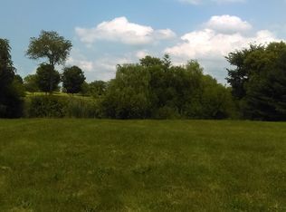 21 Oak Ridge Dr, La Salle, IL 61301