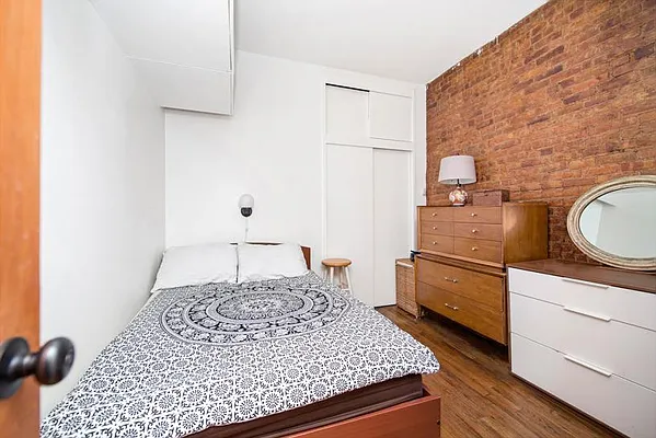 Sold by Keller Williams NYC | media 16