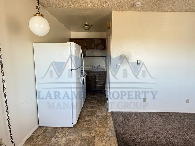 706 Downey St #24 — Photo 9
