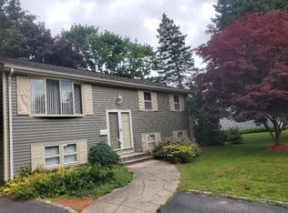 47 Turner Ave, Cranston, RI 02920