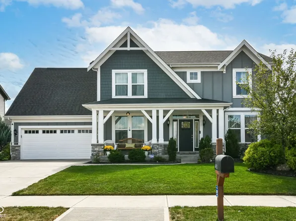 6431 W Clearview Dr, McCordsville, IN 46055