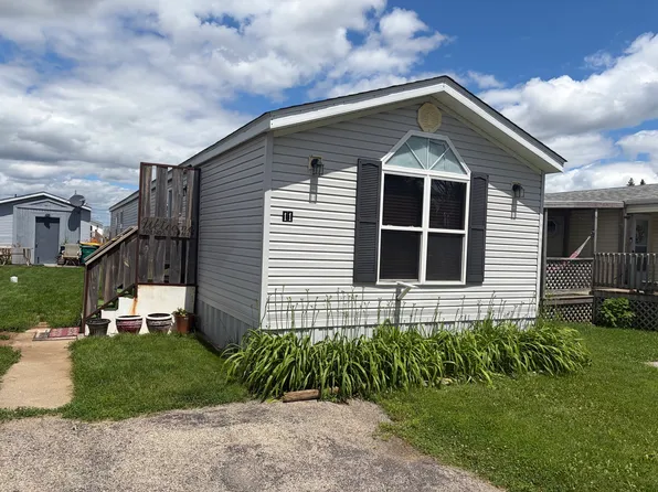 11 Beech St, Minooka, IL 60447