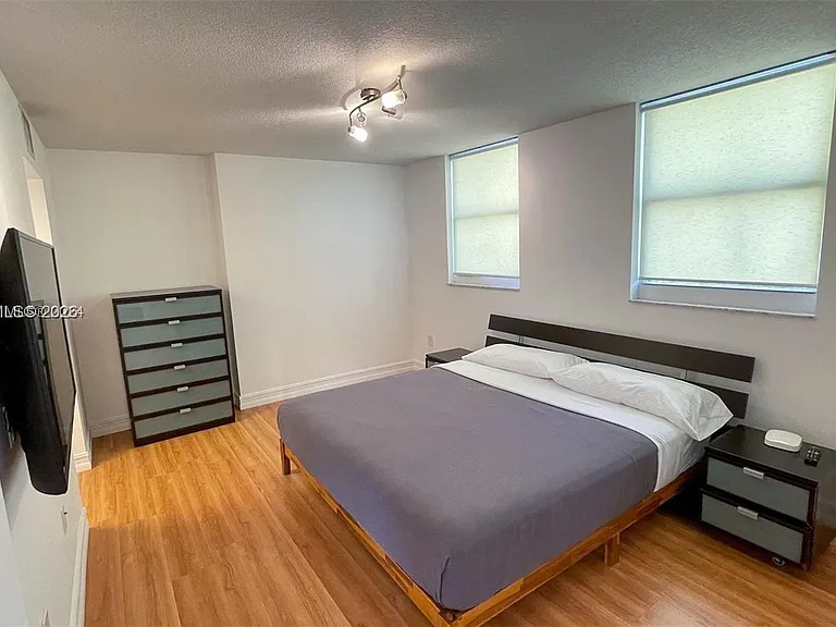 1200 Brickell Bay Dr #1702 — Photo 7