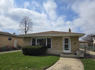 14820 Trumbull Ave, Midlothian, IL 60445