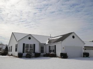 397 Shamrock Ln, Newark, OH 43055