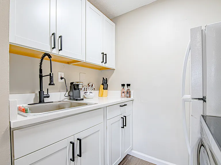 3118 W 14th St #208 — Photo 11
