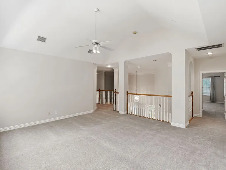 1020 Highland Oaks Dr — Photo 27