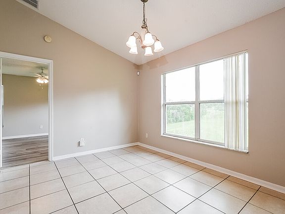 4th image of 645 Winding Lake Dr