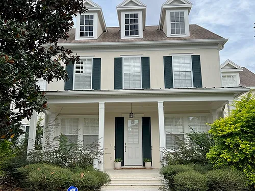 947 Spring Park Loop #B Photo 1