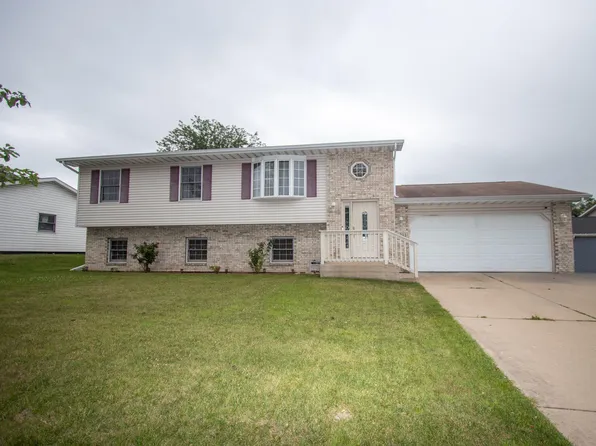 6211 Kelly Ave, Portage, IN 46368