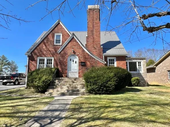 405 Memorial Ave, Bluefield, WV 24701