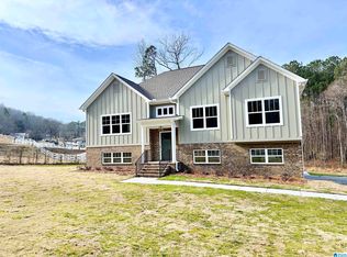 1080 Oak Valley Dr, Leeds, AL 35094