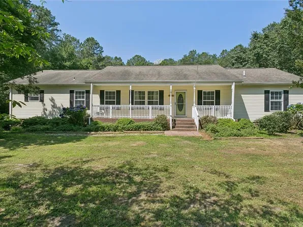 9536 Heron Ct, Gloucester, VA 23061