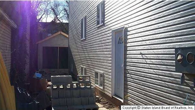 2nd image of 72 Lincoln Ave