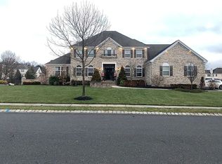 4 Colts Ct, Jackson, NJ 08527