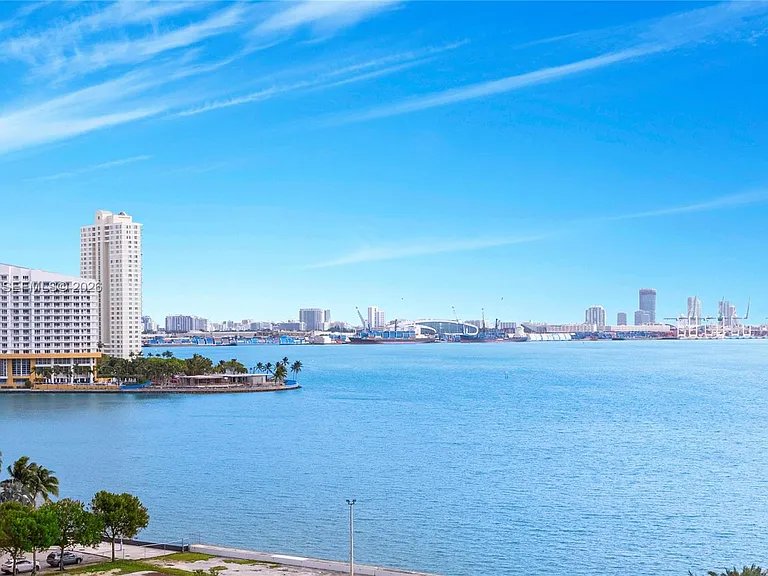 1300 Brickell Bay Dr #10 — Photo 6