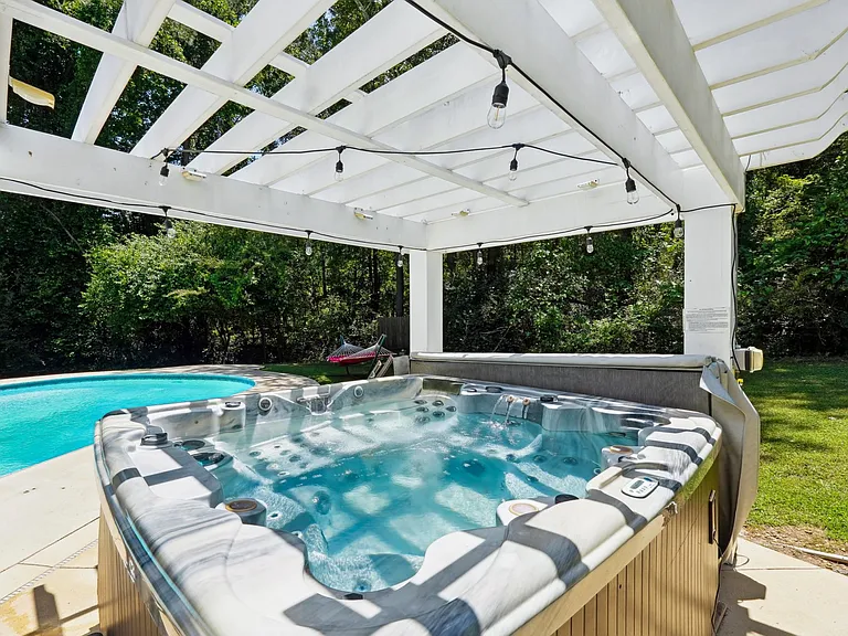 Relax away in our HotTub (open all year round)